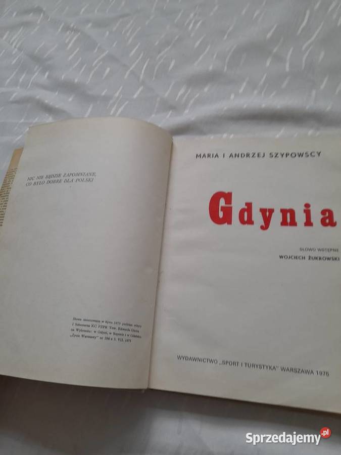 Sprzedam album o Gdyni z 1957r autorzy Szypowscy Poznań