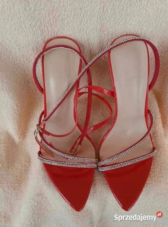 Szpilki czerwone lakierowane rozmiar 39 impreza Garwolin