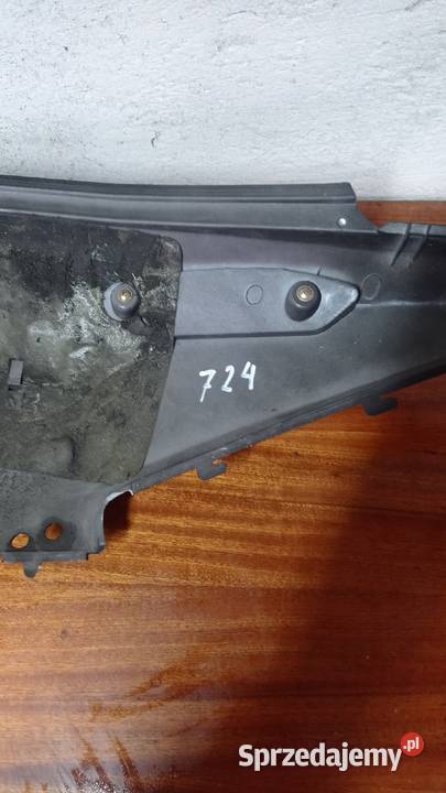 Boczek lewy SYM 250 skuter Łubno