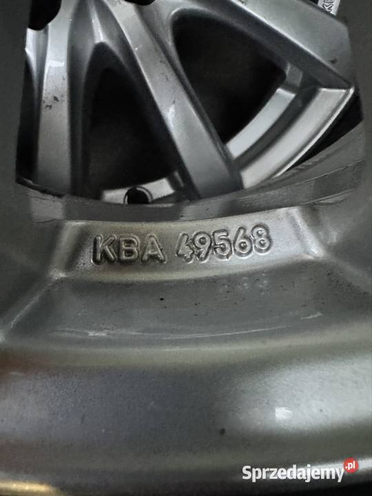Koła skoda 16 z oponami zimowymi Warszawa
