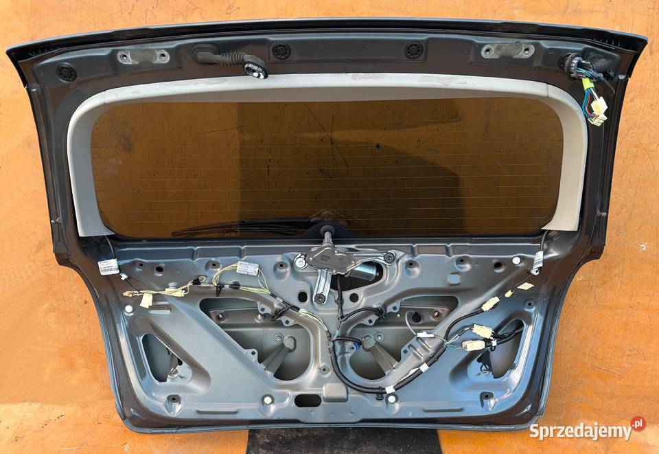 Klapa kompletna tył Toyota Avensis T25 kolor 1F6 Rok produkcji 2007 Radom