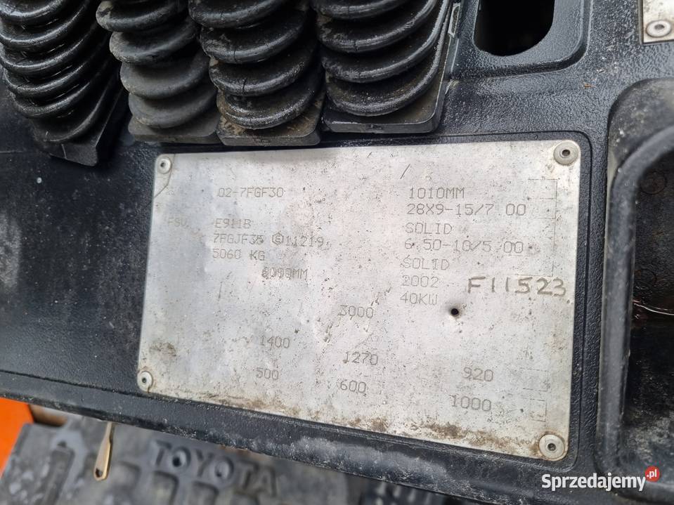 Wózek widłowy Toyota 7FGF30 2002 Triplex 6m kabina Suchedniów