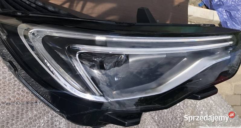 Lampa do Grandland x 2017r dolnośląskie Świdnica