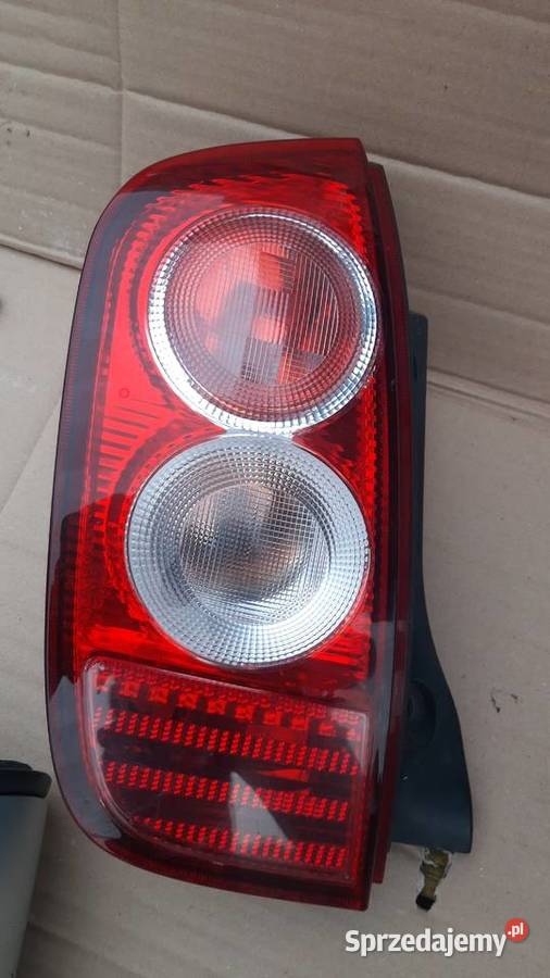 lampa tylna prawa lewa Nissan MNicra k12 lift 3 osobowe