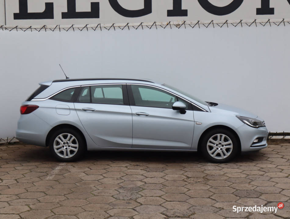 Opel Astra 14 T podgrzewane fotele Łódź