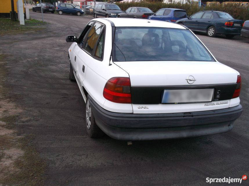 Opel Astra sprawny na chodzie wazne oplaty zachodniopomorskie Police