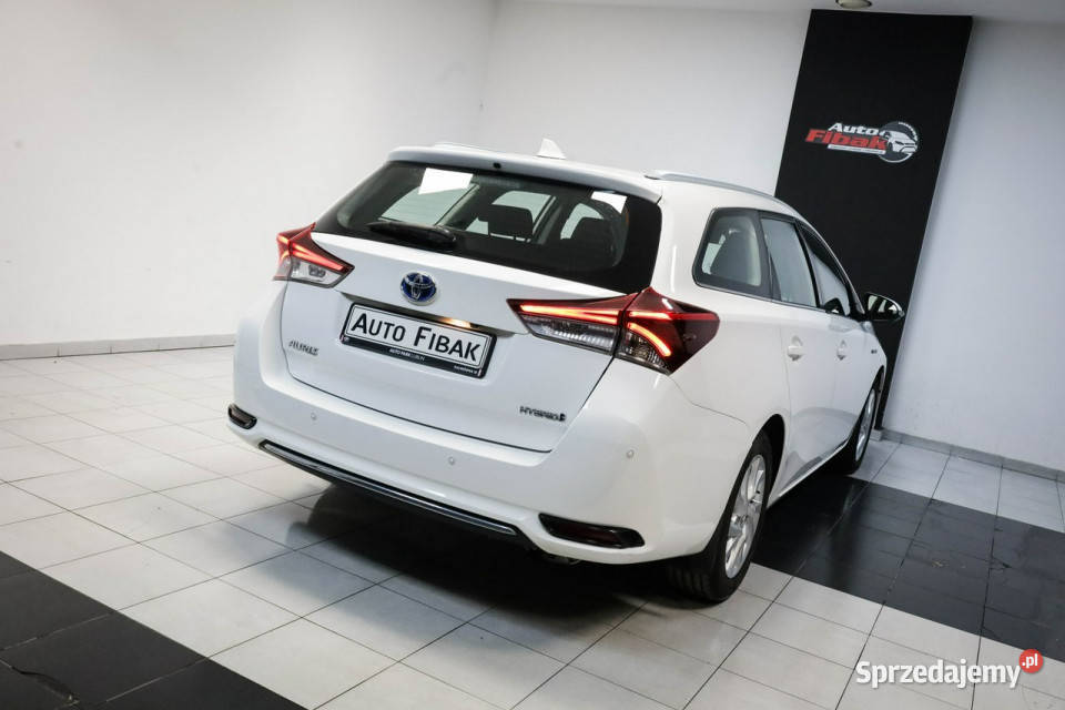 Toyota Auris 18 HybrydaGazSalon PolskaVat23 II komputer pokładowy