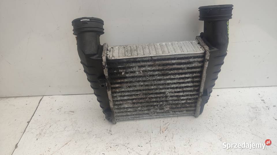 30INTERCOOLER VOLKSWAGEN PASSAT 19 TDI VARIANT osobowe świętokrzyskie Włoszczowa