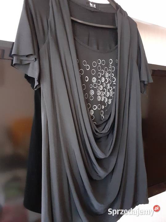 Elegancka czarna bluzeczka