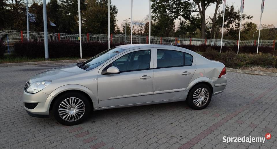Opel Astra H 16 benzyna LPG STAG manualna sprzedam
