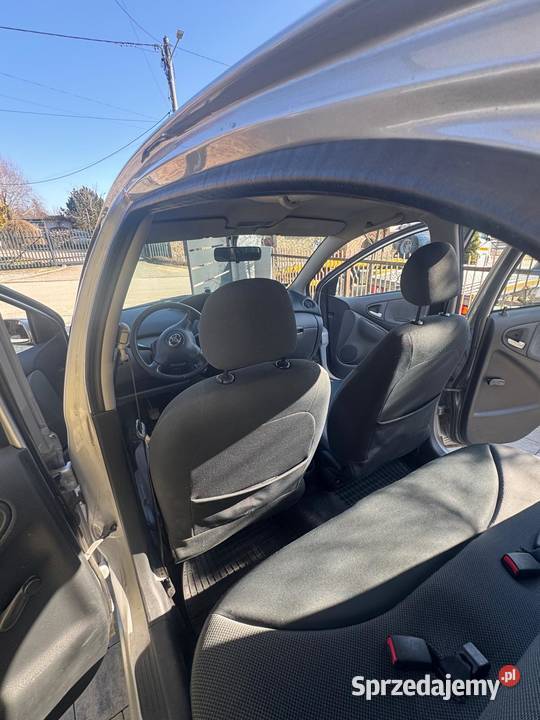 Toyota Yaris 14 D4D Diesel 2004 ekonomiczne i Kielce