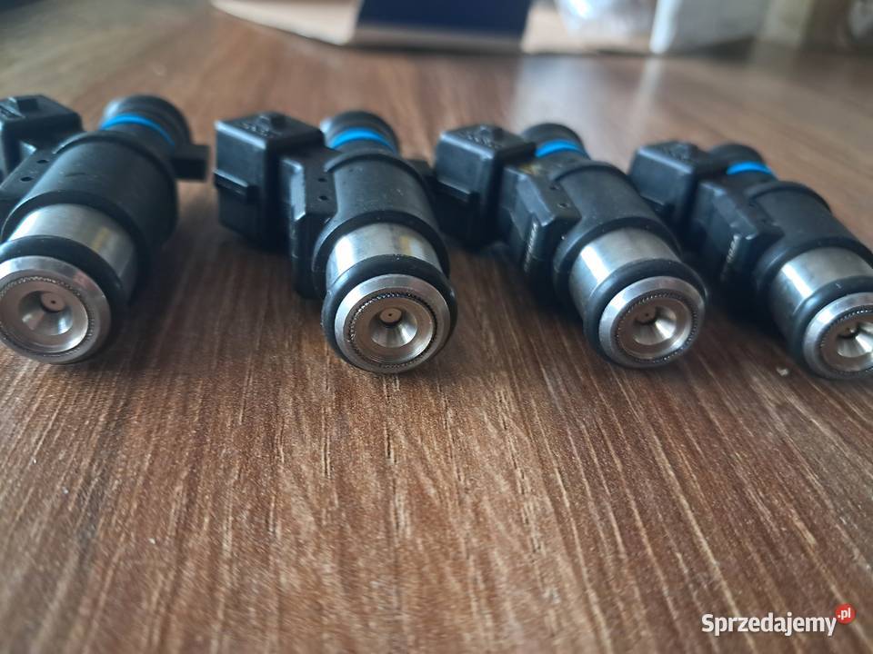 Nowe 4 wtryskiwacze paliwa 01F002A do Peugeot Sandomierz