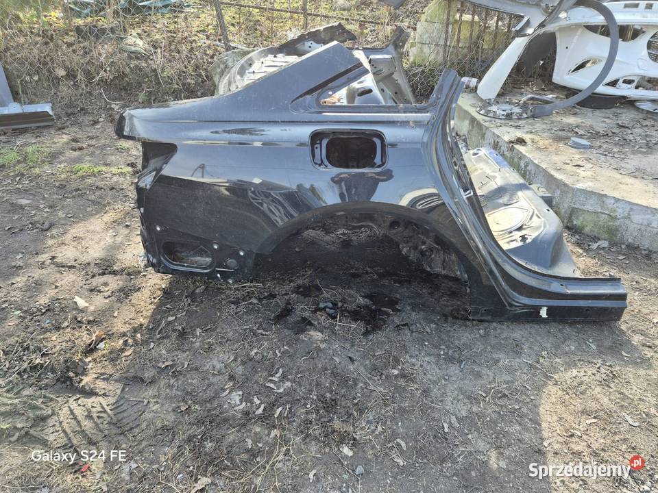 Błotnik prawy tył z wanną Audi A6 c8 Mława