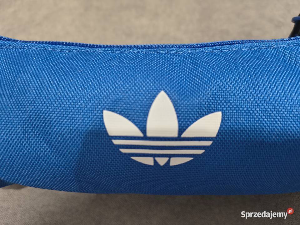 Adidas piórnik niebieskichabrowy nowy Zamość sprzedam
