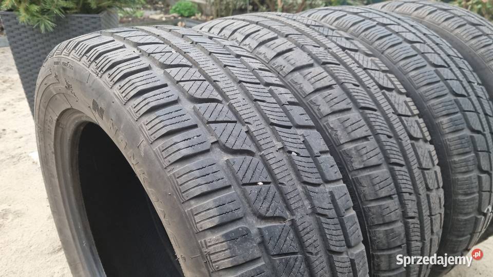KOMPLET Opony zimowe 21560 R17 2018r BIEŻNIK 7mm Bydgoszcz