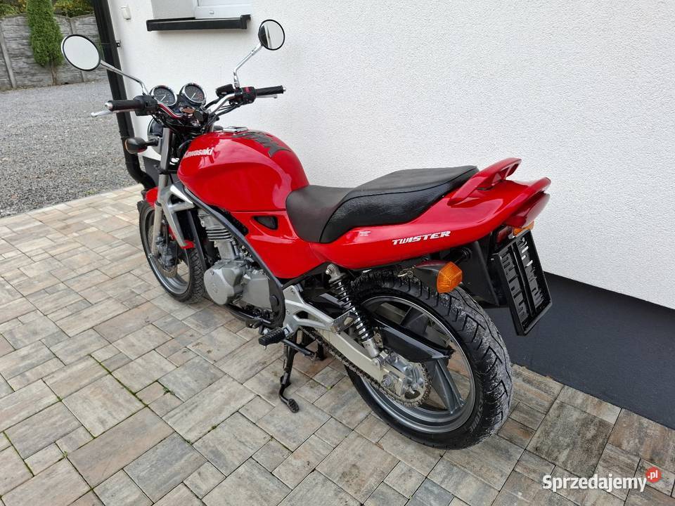 Kawasaki er 5 1999 przebieg 30 35kw A2 Chobrzany