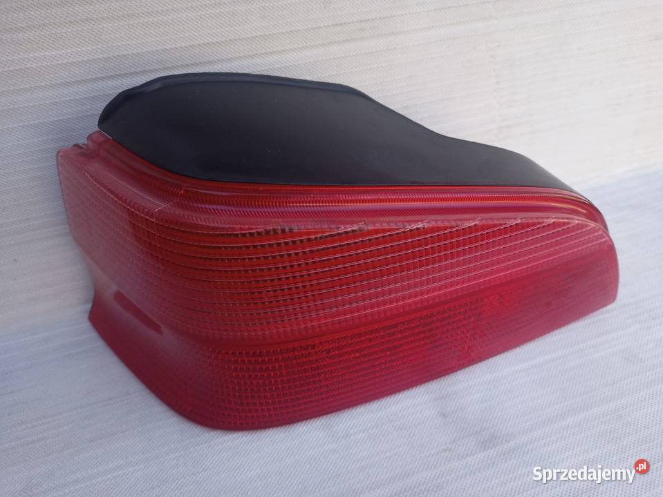 Peugeot 106 LIFT FL lampa tył tylna lewa wkład Lampy tylne Sieradz