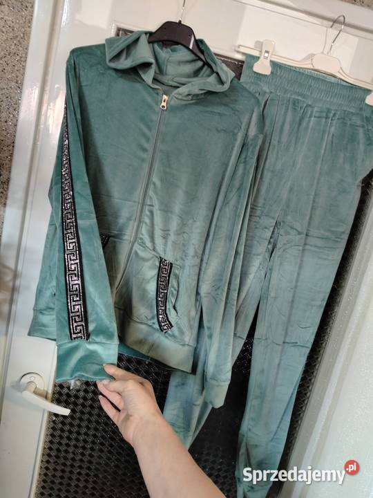 Nowy stylowy komplet dres damski