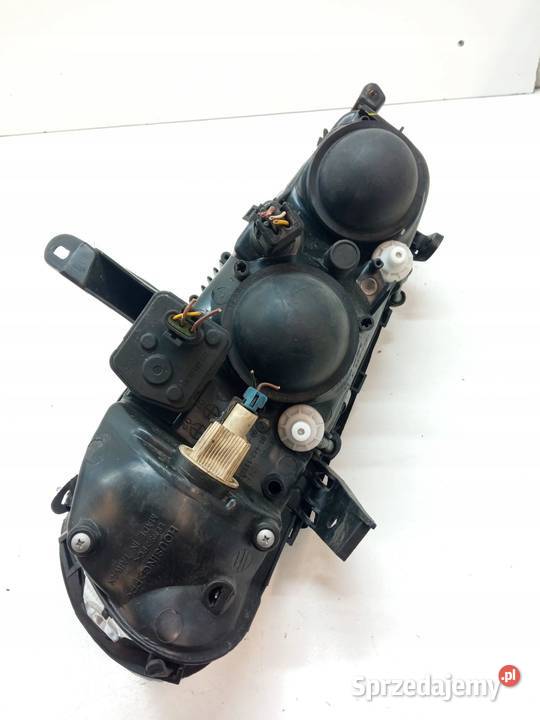 LAMPA PRZÓD PRAWA EU 084421124R Opel Omega III świętokrzyskie