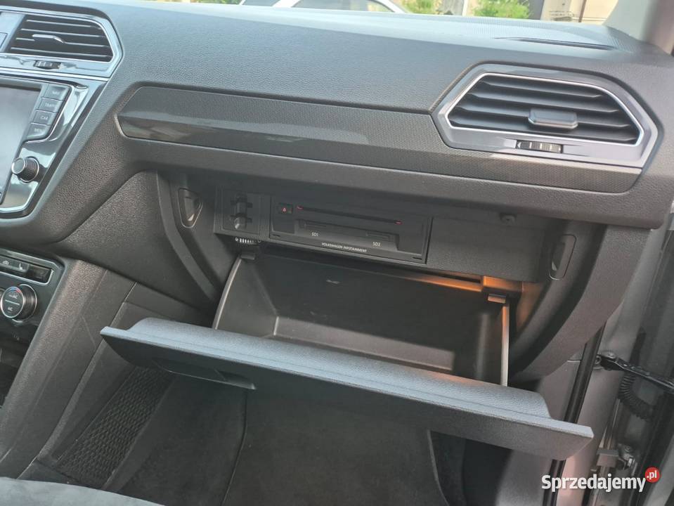 Volkswagen Tiguan II 20 TDI łopatki zmiany biegów Malbork