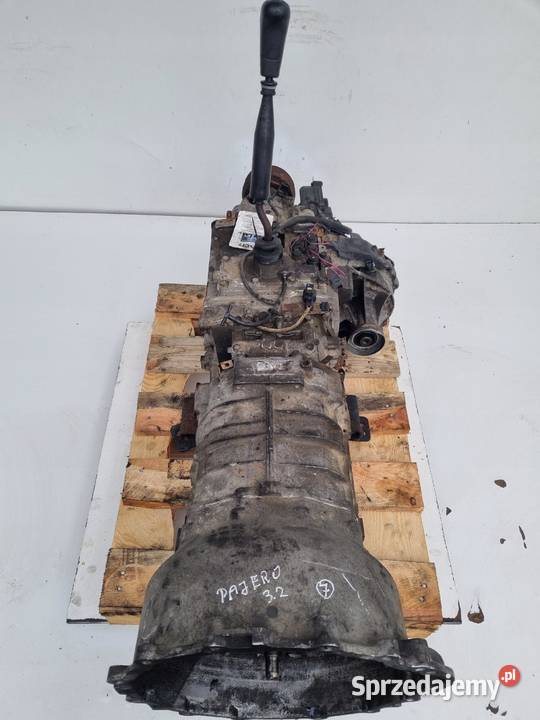Mitsubishi Pajero III 32 DID REDUKTOR MANUALNEJ osobowe Podzespoły skrzyń biegów Rudka