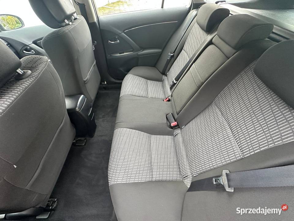 Toyota Avensis 18 benzyna 115735 hak Zgorzelec sprzedam