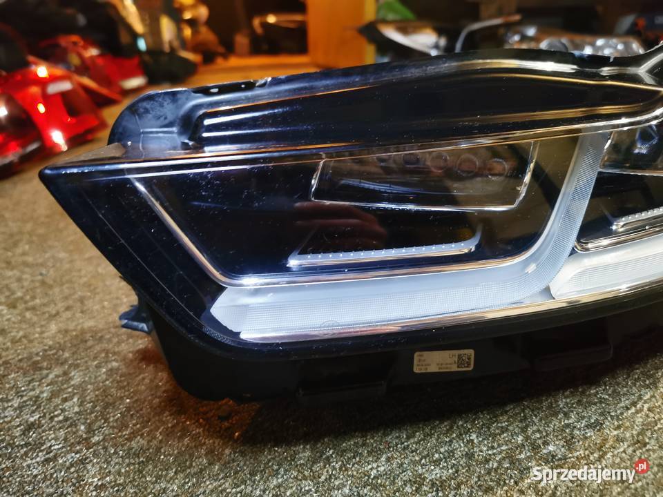JAGUAR IPACE LAMPA LEWY PRZÓD LED J9D313W030EC Pielgrzymka