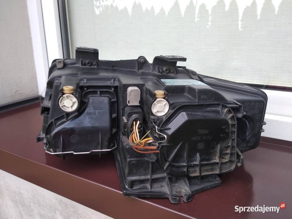 Audi A4 B6 lampy przednie reflektory przód prawy Sieradz sprzedam