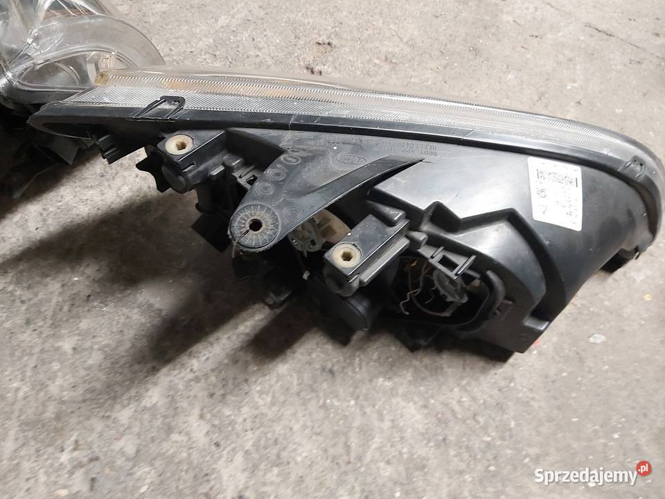 Lampa przód ford Focus mk2 anglik Toruń sprzedam