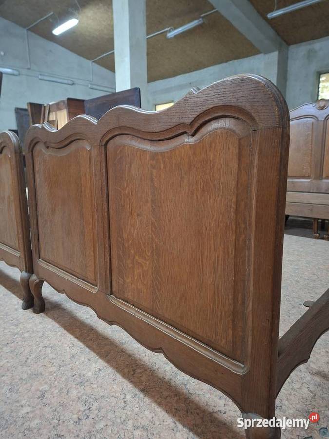 Dwa łóżka ludwikowskie Francja