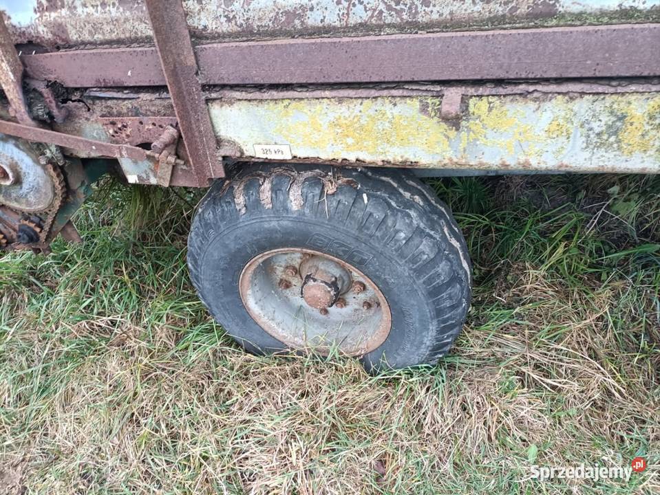 Rozrzutnik obornika Dębe Wielkie