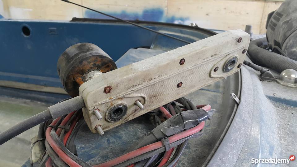 Silnik zaburtowy dwusuwowy MERCURY 40 plus Zegrze Południowe