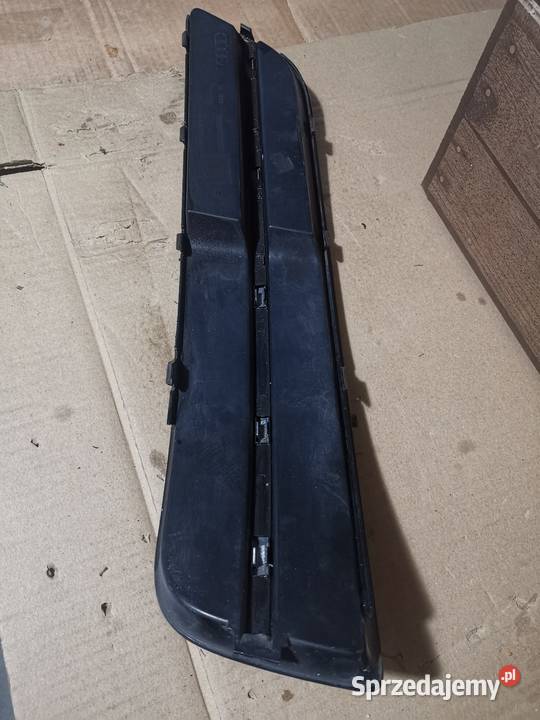 Zaślepka kratka atrapa halogenu zderzaka przód osobowe Zamość