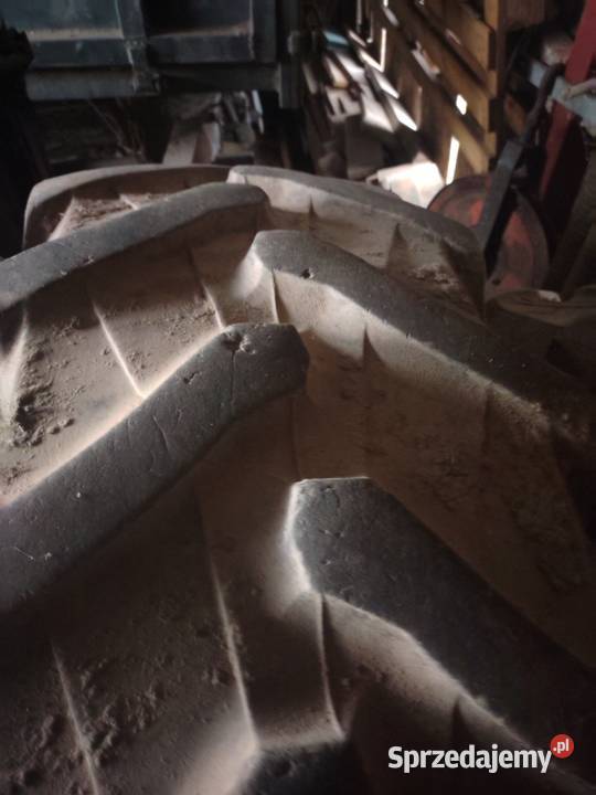 Opony 42085 R 38 Opony rolnicze Borzechów sprzedam