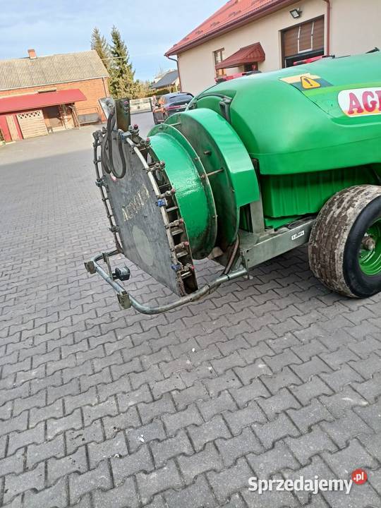 Sprzedam opryskiwacz sadowniczy Agrola 2000 l