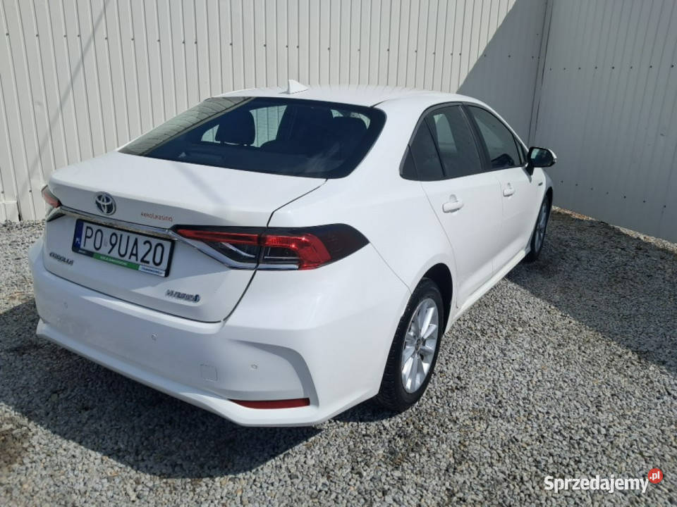 Toyota Corolla Poleasingowe BZ Seria E16 2012 4/5 Komorniki
