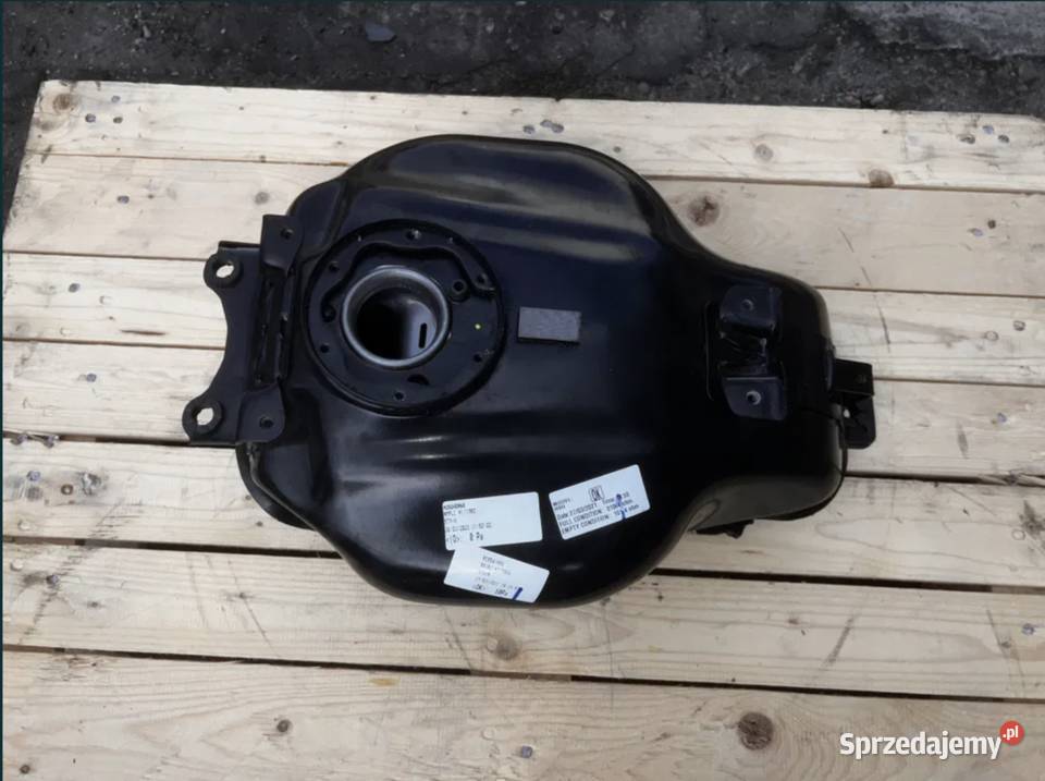 Zbiornik Husqvarna Svartpilen 125 Ostrów Wielkopolski