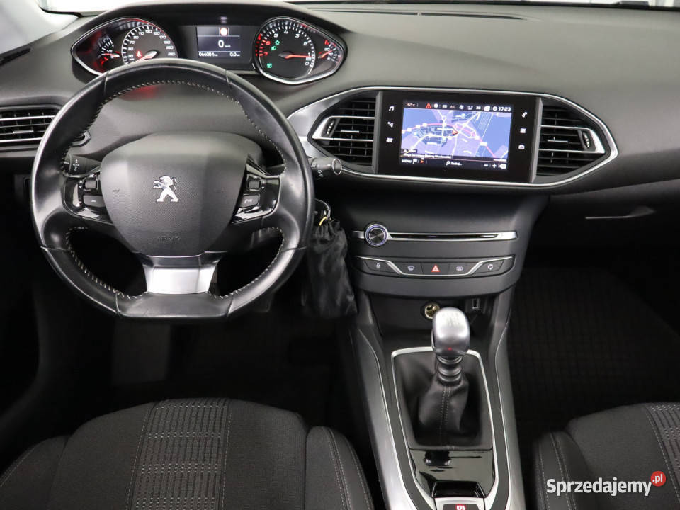 Peugeot 308 12 PureTech Bielany Wrocławskie