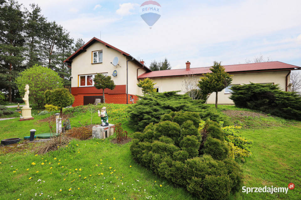 Stadnina Koni hodowla zwierząt dom na wsi Cieszyn