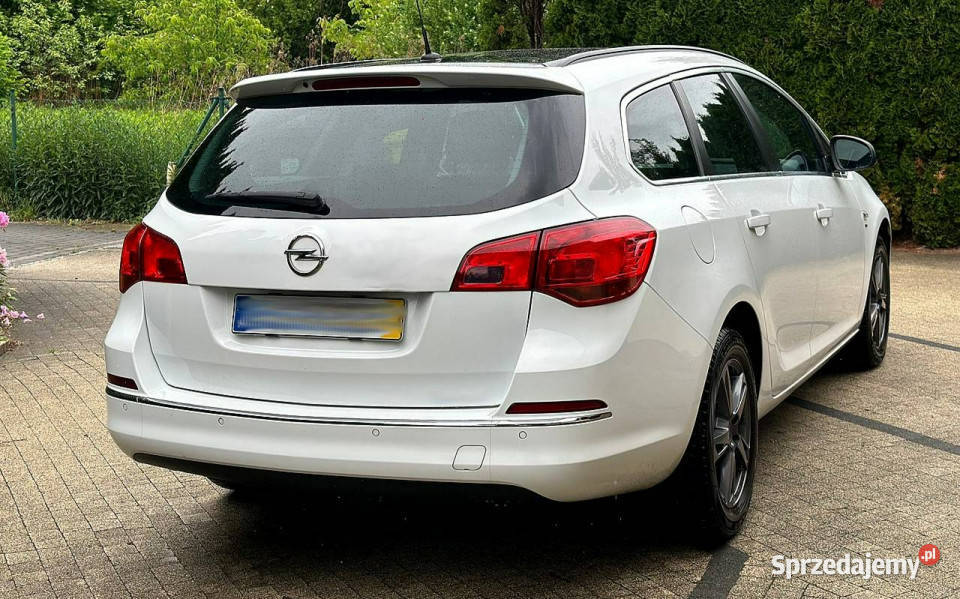 Opel Astra Opel Astra J 14i 140 Sport Tourer Wrocław