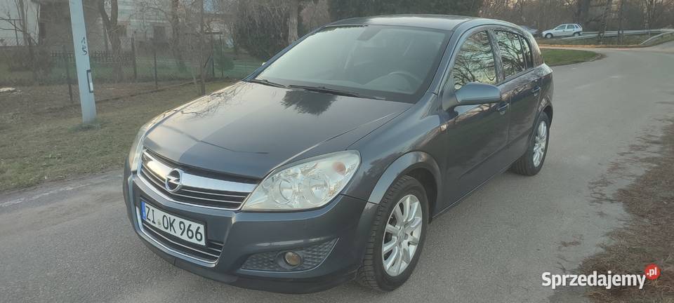 Opel Astra H 16 16v5 drzwiklimasuper stan z Krosno
