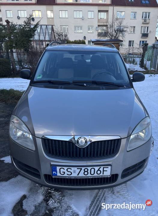 Syndyk sprzeda samochód osobowy marki Skoda manualna Sopot