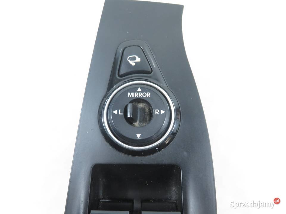 PANEL SZYB HYUNDAI i40 CW VF 935703Z000