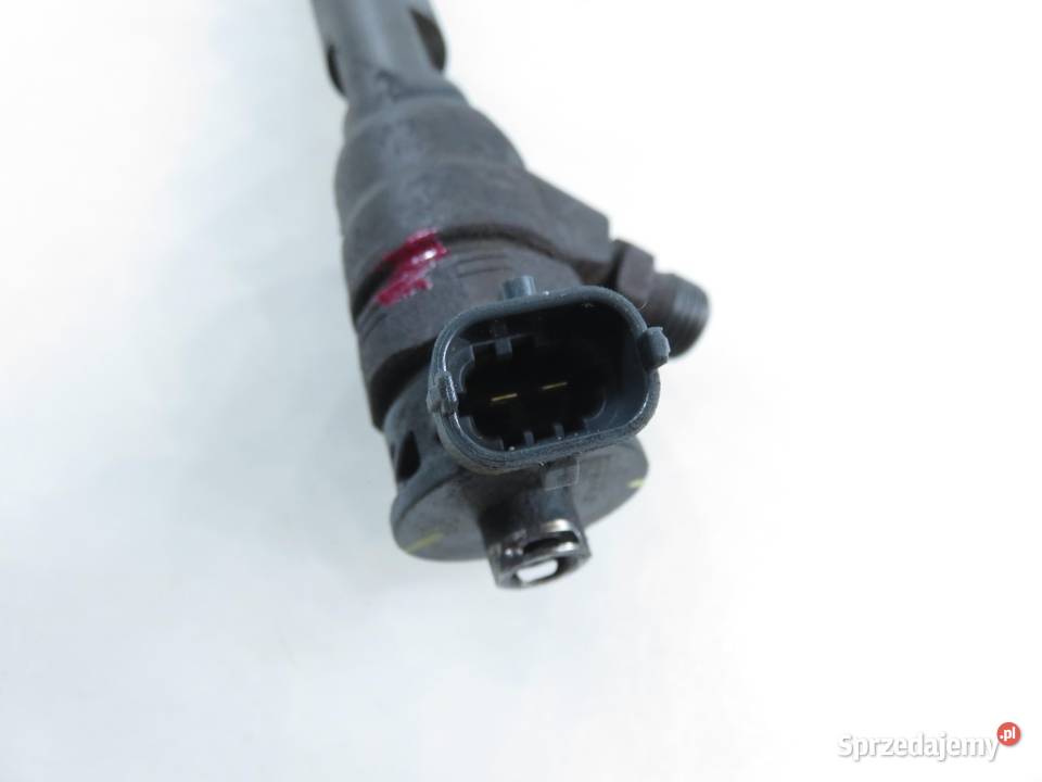 WTRYSKIWACZ DACIA DOKKER 15 dCi 0445110485