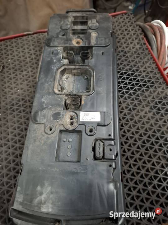 Scania P G R T lampa tył lewa prawa Ciechocinek