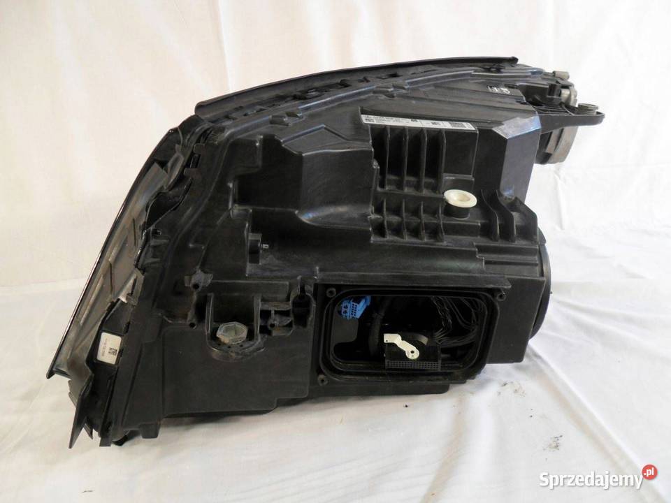 Reflektor Przód strona prawa MercedesBenz EQC sprzedam