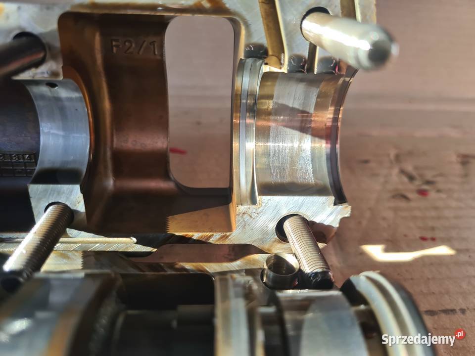 Głowica z wałkami BMW n53 Części samochodowe