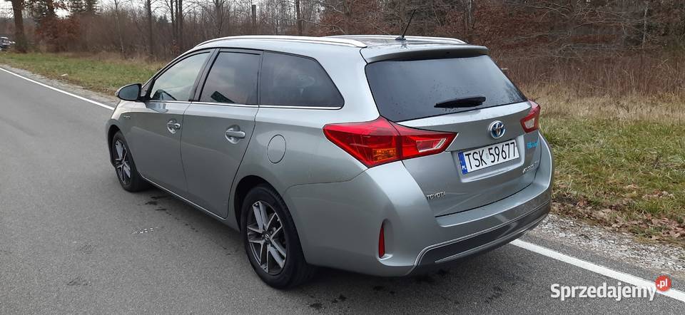 yota Auris 18 Hybryda 2014r 173 Kamera HandsFree ESP