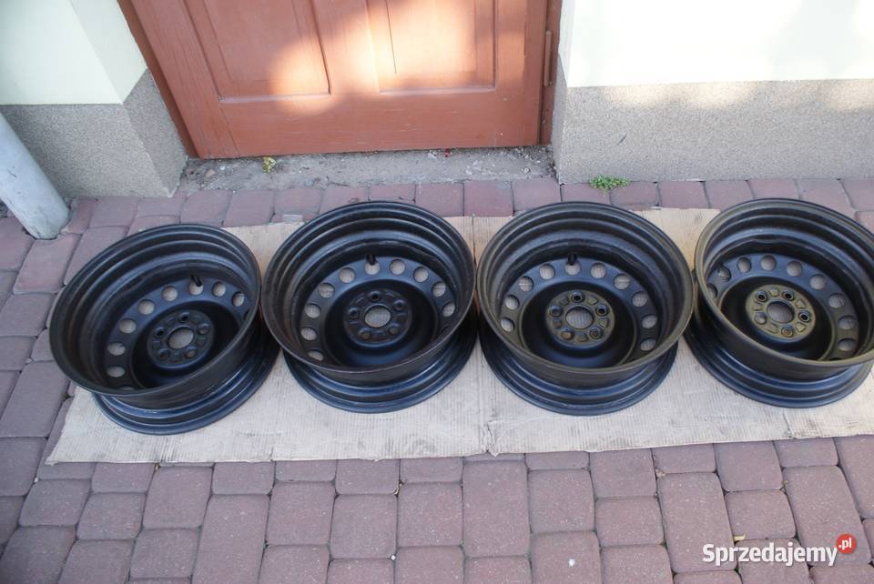 Stalowe Toyota 15 5x100 ET45 Yaris IVAvensis Nozdrzec