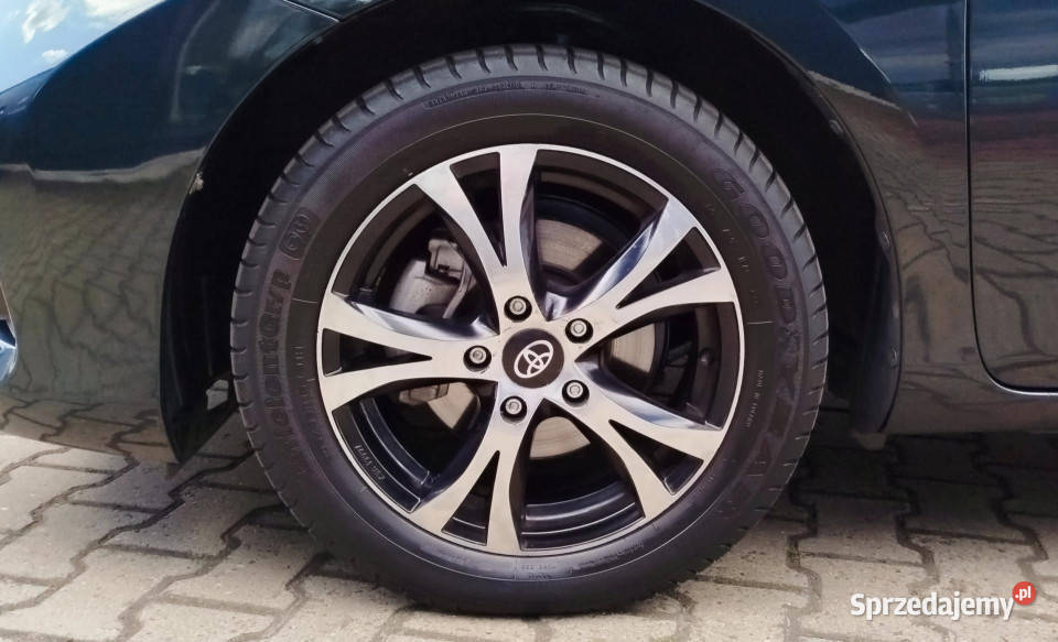 Toyota Auris 16 132 dwa kpl opon śląskie Dąbrowa Górnicza